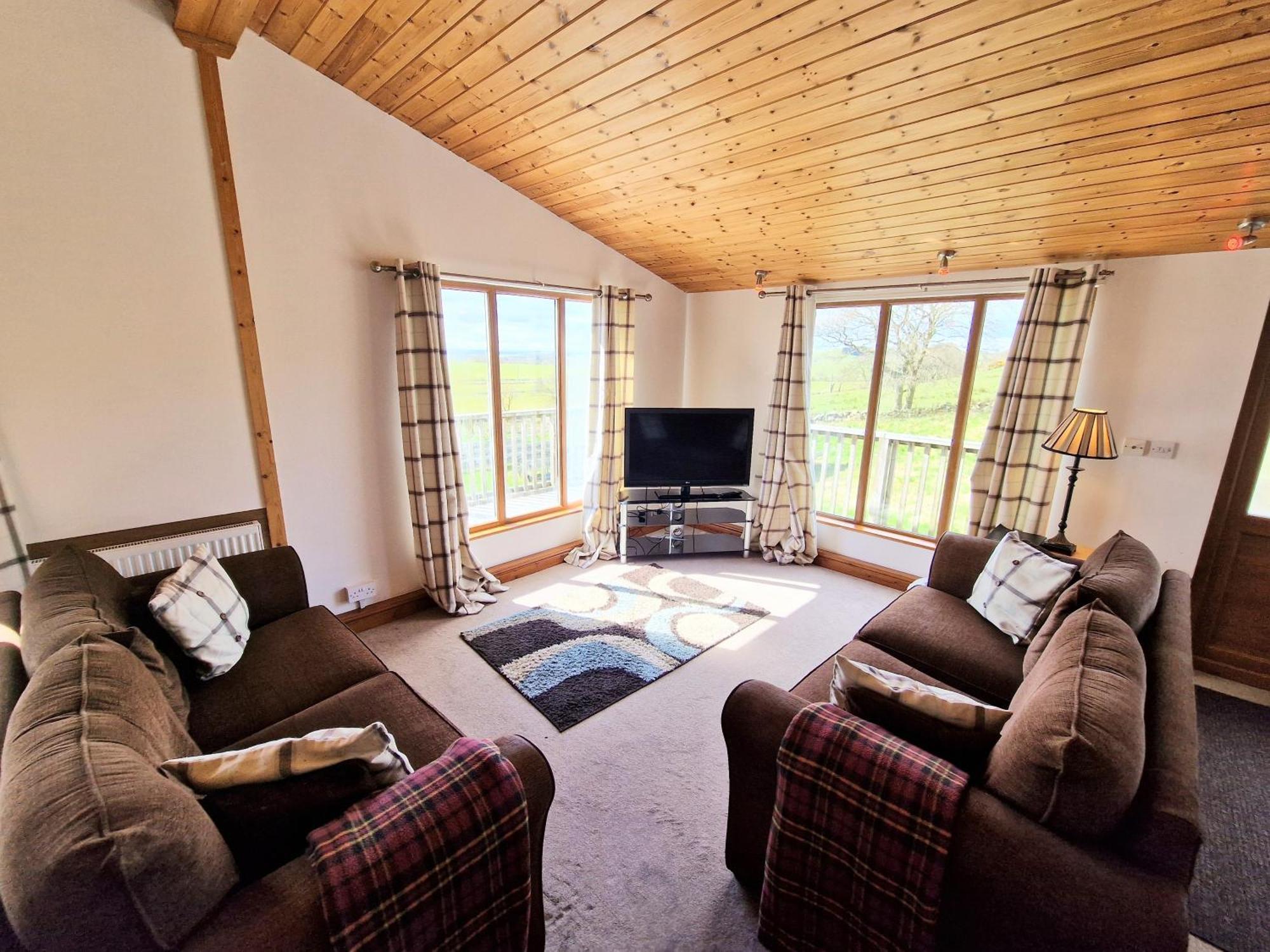 Torridon 12 With Private Hot Tub - Fife - Loch Leven - Lomond Hills Villa Kelty Kültér fotó